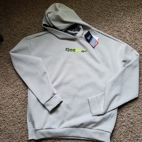 NWT Reebok MYT Hoodie Pullover Men's Size Medium Adjustable Hood & Side Pockets - Picture 7 of 7